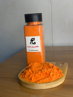 پودر پنیر چدار مخصوص ماهر100 الی 500 گرمی ، پک تست موجود می باشد Cheddar cheese powder